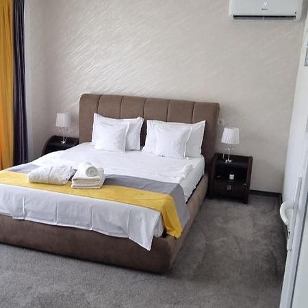 Casa Sonia Hotel Târgu Jiu Eksteriør billede