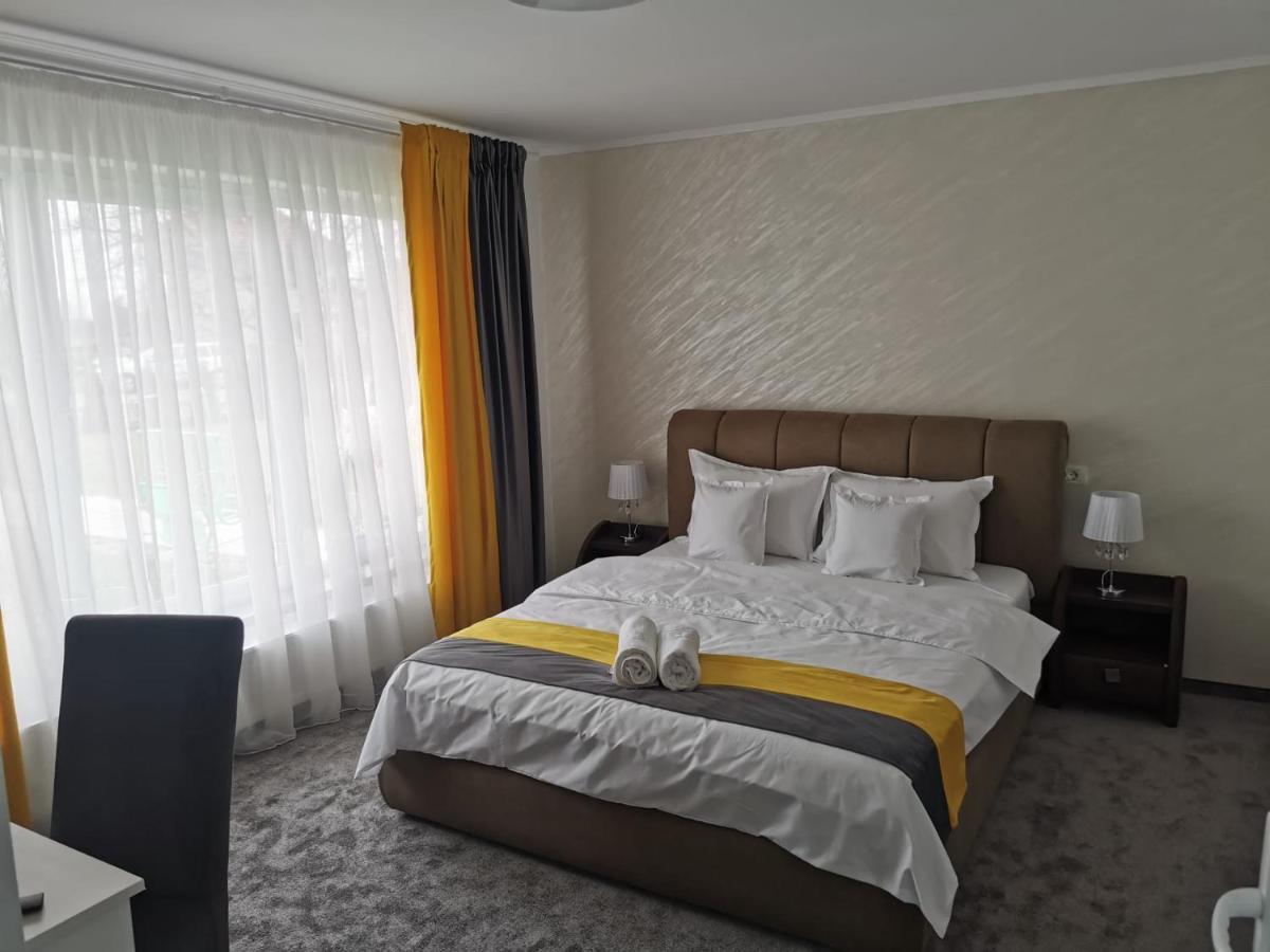 Casa Sonia Hotel Târgu Jiu Eksteriør billede
