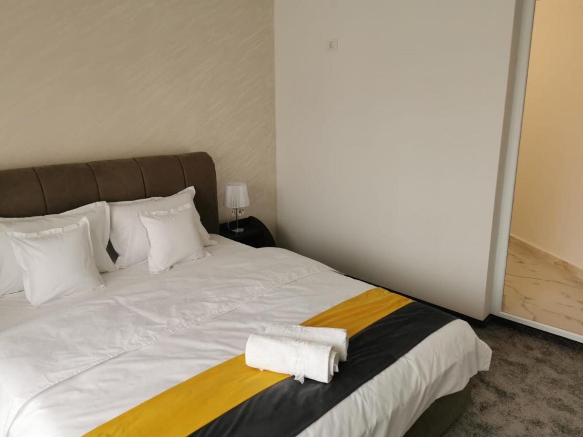 Casa Sonia Hotel Târgu Jiu Eksteriør billede