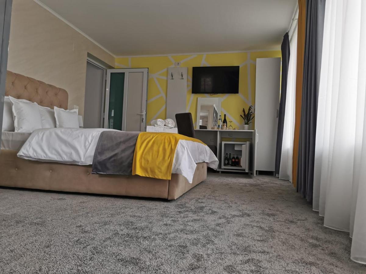 Casa Sonia Hotel Târgu Jiu Eksteriør billede