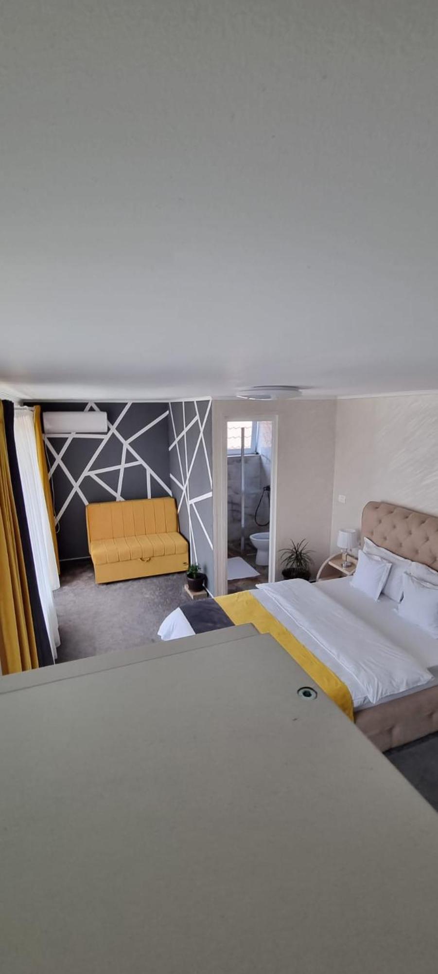 Casa Sonia Hotel Târgu Jiu Eksteriør billede