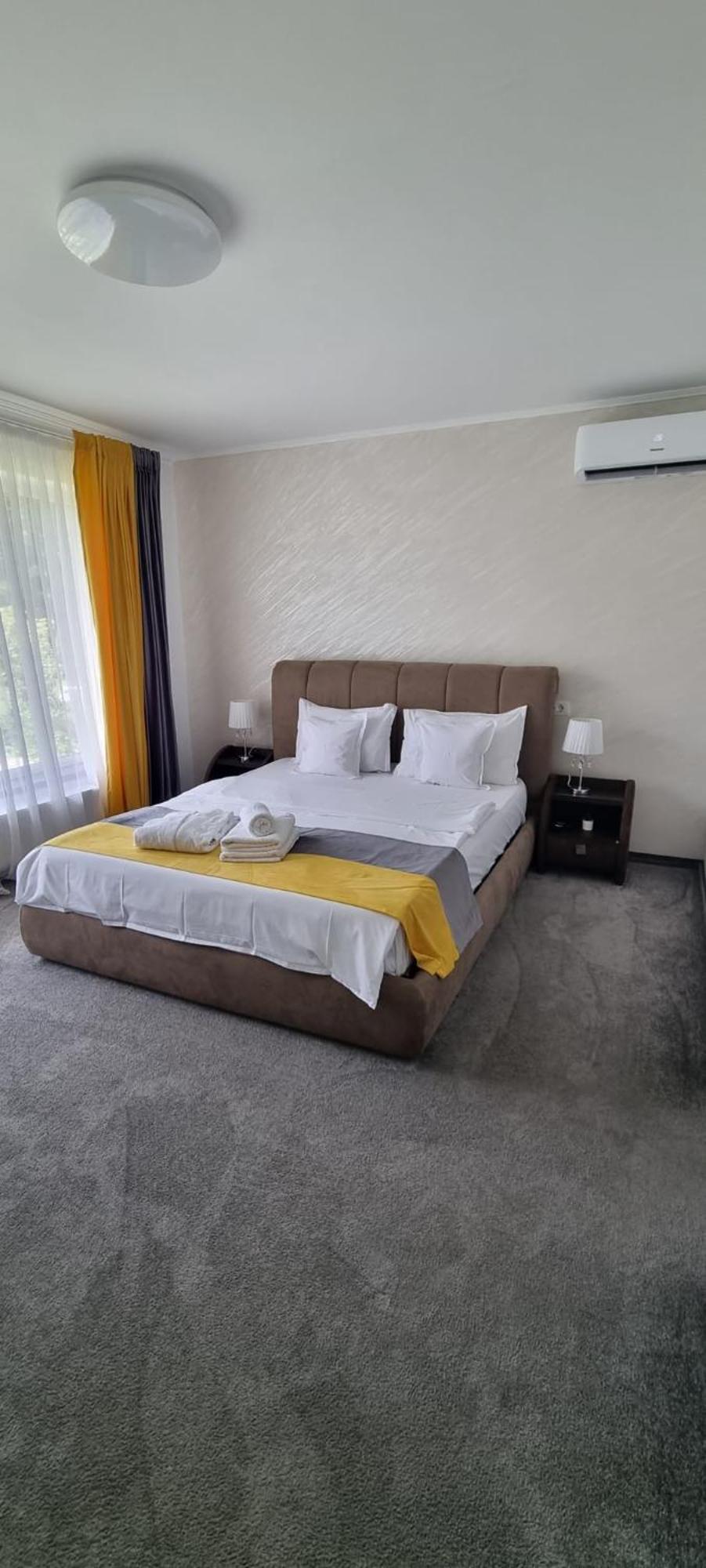 Casa Sonia Hotel Târgu Jiu Eksteriør billede